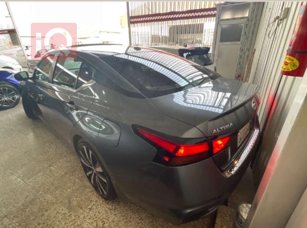 نیسان ئەلتیما